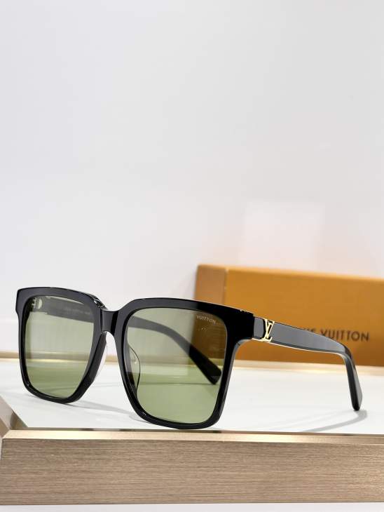 Picture of Louis Vuitton Sunglasses _SKUfw77668735fw